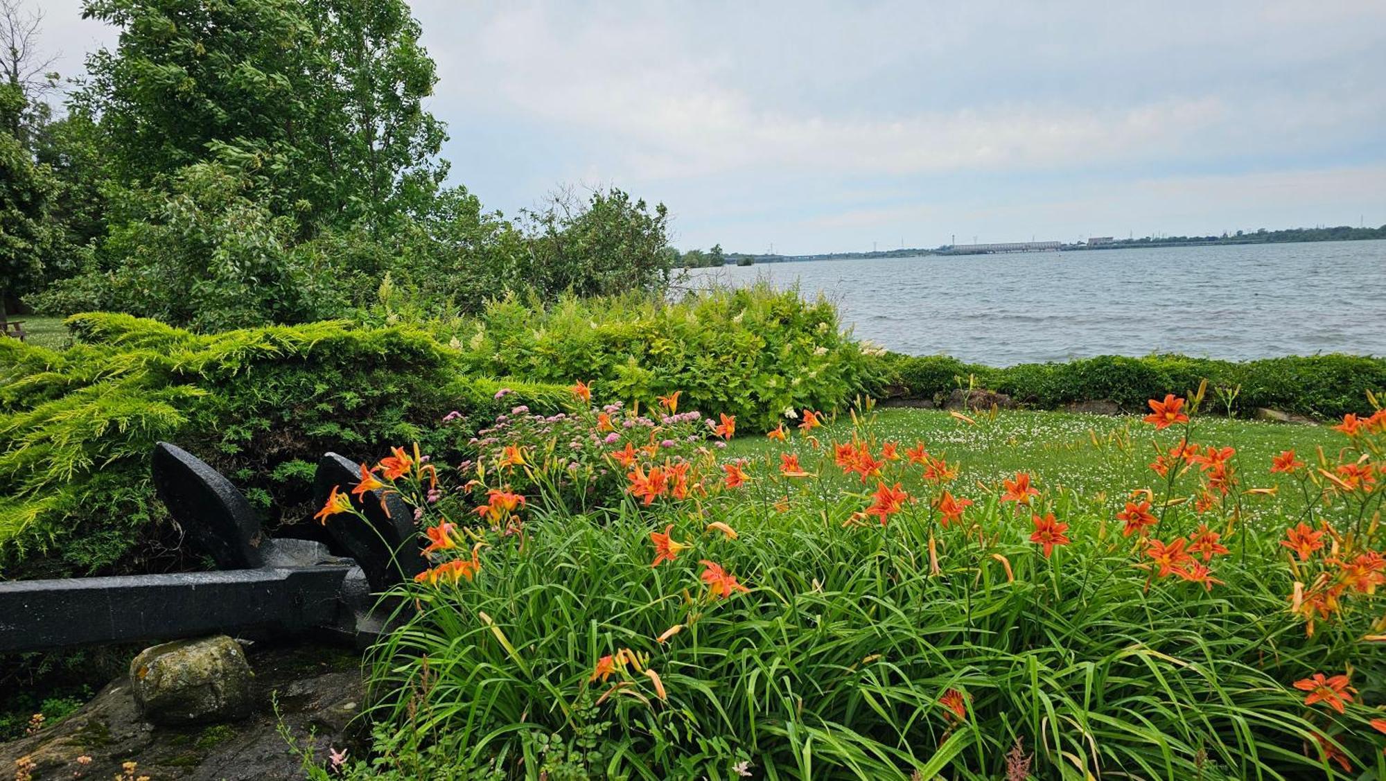 Hotel Oasis Lac St-Louis Salaberry-de-Valleyfield Εξωτερικό φωτογραφία