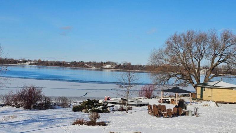 Hotel Oasis Lac St-Louis Salaberry-de-Valleyfield Εξωτερικό φωτογραφία