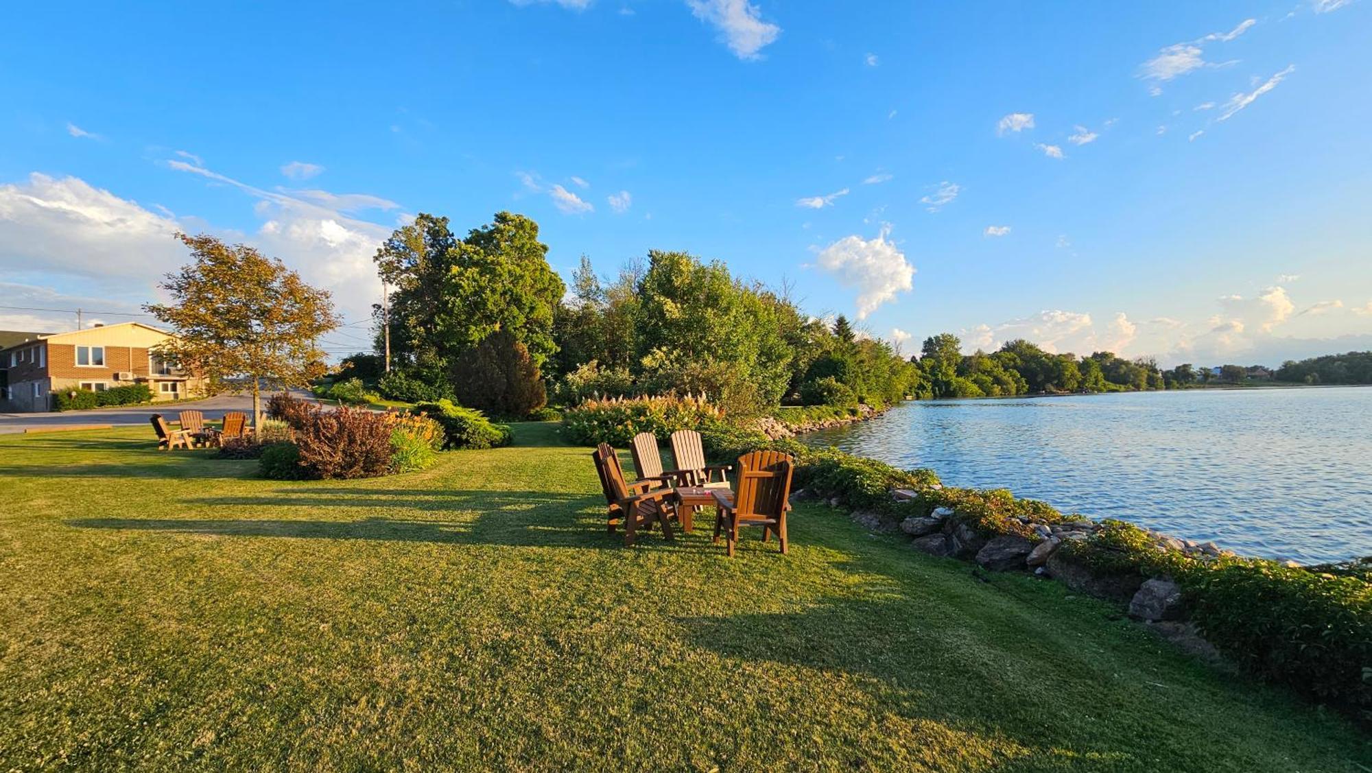 Hotel Oasis Lac St-Louis Salaberry-de-Valleyfield Εξωτερικό φωτογραφία