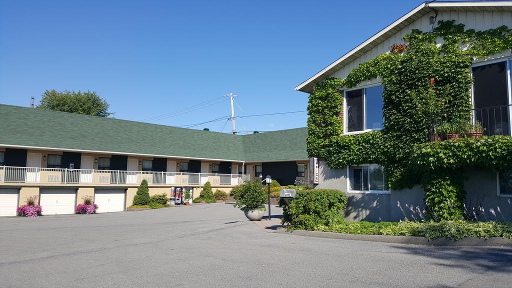 Hotel Oasis Lac St-Louis Salaberry-de-Valleyfield Εξωτερικό φωτογραφία