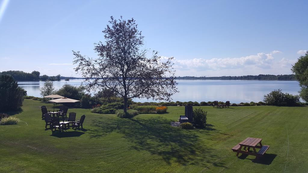 Hotel Oasis Lac St-Louis Salaberry-de-Valleyfield Εξωτερικό φωτογραφία