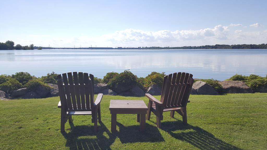 Hotel Oasis Lac St-Louis Salaberry-de-Valleyfield Εξωτερικό φωτογραφία